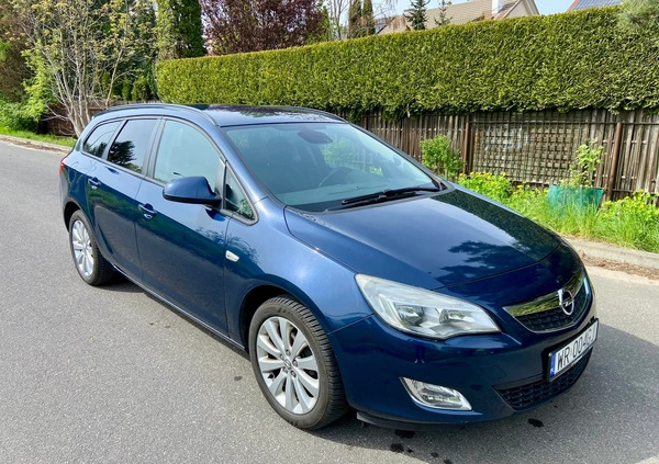 Opel Astra cena 27900 przebieg: 230000, rok produkcji 2011 z Radom małe 352